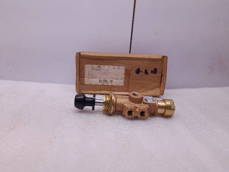 PARKER M05125458  DETENT MAUNAL VALVE  2612MAX PRESSURE 