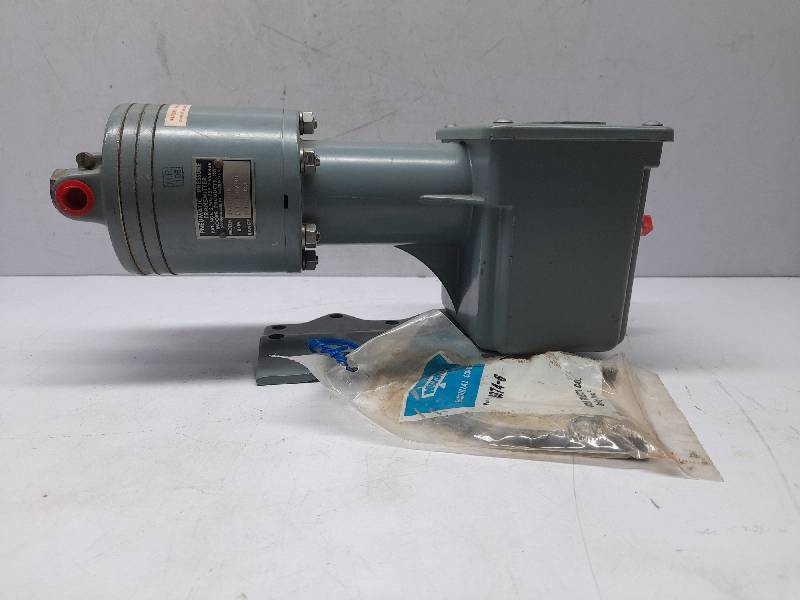 More 173S1000 Pneumatic Pressure Transmitter