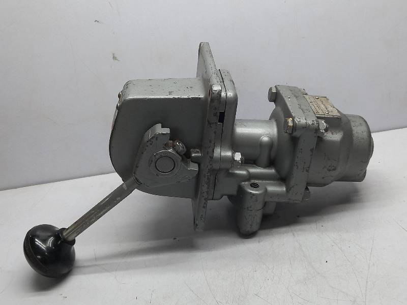 Mannesmann Rexroth H-2-LX Control Air Valve P50493-3 Max Inlet 200 PSI Outlet 125 PSI