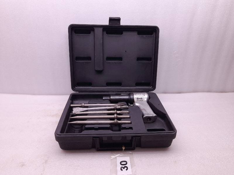 Ingersoll Rand 121  SR NO: G07M45573  AIR HAMMER KIT