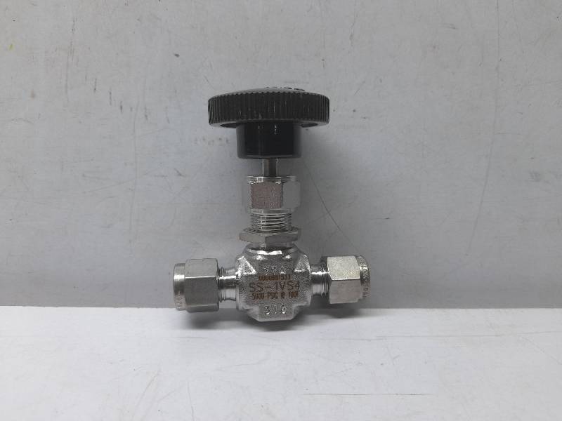 Swagelok SS-1VS4 Needle Valve / 77A / 5000 PSIG @ 100F