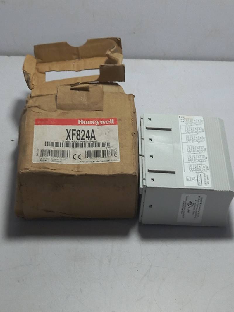 Honeywell XF824A Digital Output Module / EN1B-00375GE51 / 6 Relay Output Module (Panel)