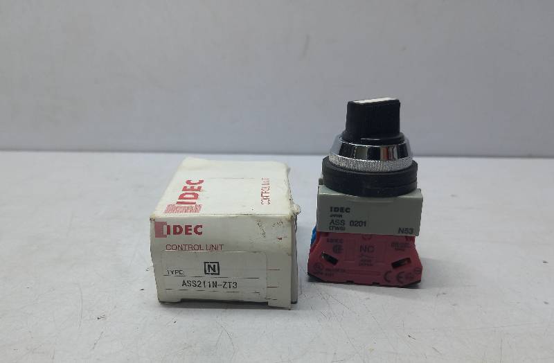 Idec ASS0201 Selector Switch Type: ASS211N-ZRT3 