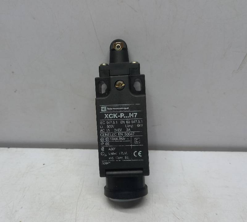 Telemecanique XCK-P…H7  Limit Switch  AC 15