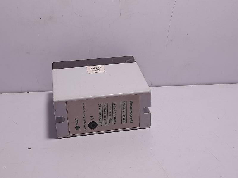 Honeywell R4343 D1009 Protection Relay / 115 VAC, 50/60Hz / 2A 230VAC/R4343D1009