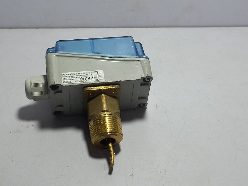 Honeywell S6065A1003 Liquid Flow Switch / 15(8) A, 24-250VAC / 1-172,5 m3/h