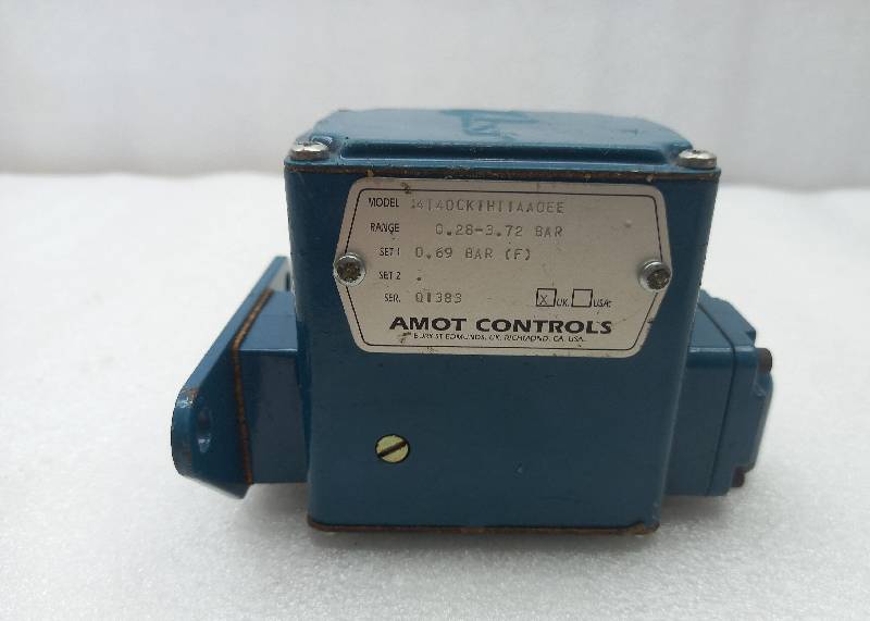 Amot Controls 4I40CKIHIIAAOEE  Pressure Switch  Range: 0.28-3.72 bar