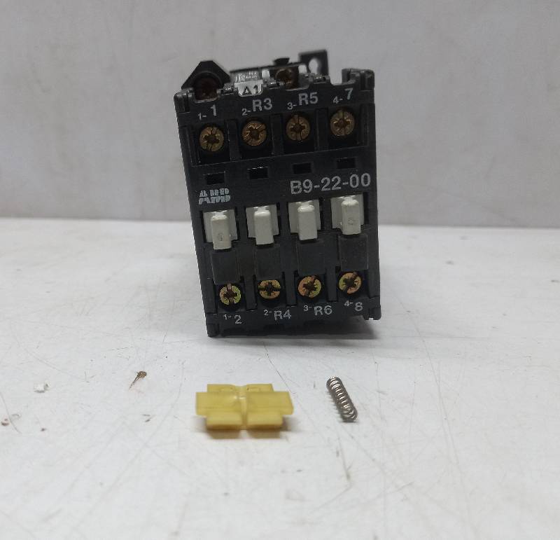 ABB B9-22-00  Contactor 12A 600V a.c