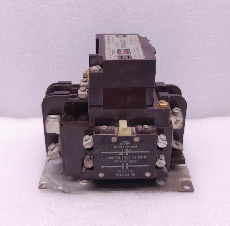 Cutler-Hammer C10DN3  Contactor 45AMPS ,  Cutler-Hammer C320KB2  Contact Block  600V Max AC