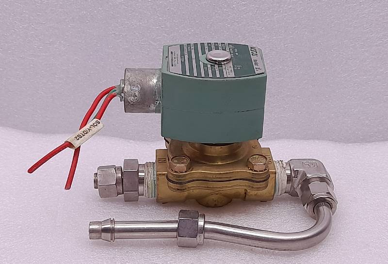 Asco Red-Hat  302372  Solenoid Valve  AIR : 40PSI  WATER: 40PSI  11.6W