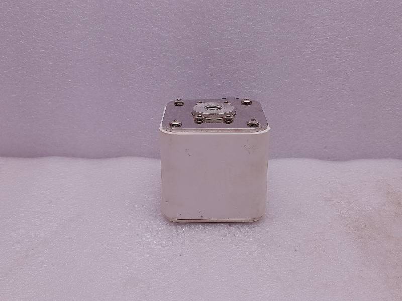 Bussmann 170M6587  Fuse  600A 700V