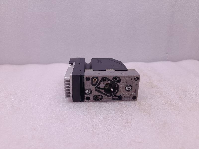 Danfoss 157B4028  Hydraulics Proportional Valve  24VDC