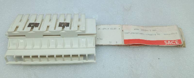 ABB UXAB 239266 R 003 Circuit Breaker Sliding Contact Accessories Kit