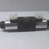 Parker D1VW020DNGW91 Direct Operated Directional Control Valve S1-205000 Coil 220VDC 0.13A